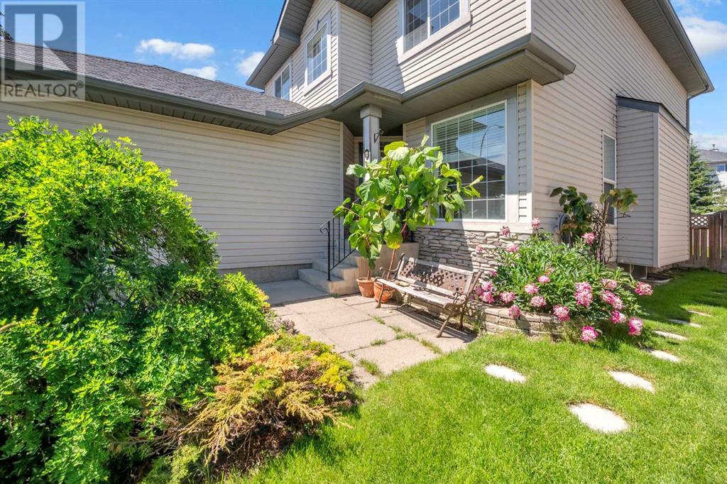 Single Family House for Sale in  Citadel Ridge Green NW Citadel Calgary 