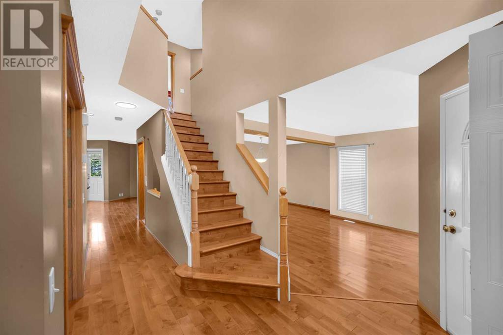 Single Family House for Sale in  Citadel Ridge Green NW Citadel Calgary 