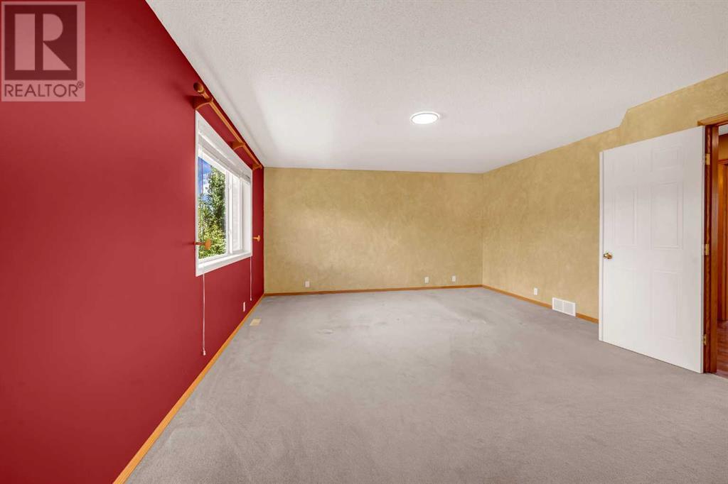 Single Family House for Sale in  Citadel Ridge Green NW Citadel Calgary 