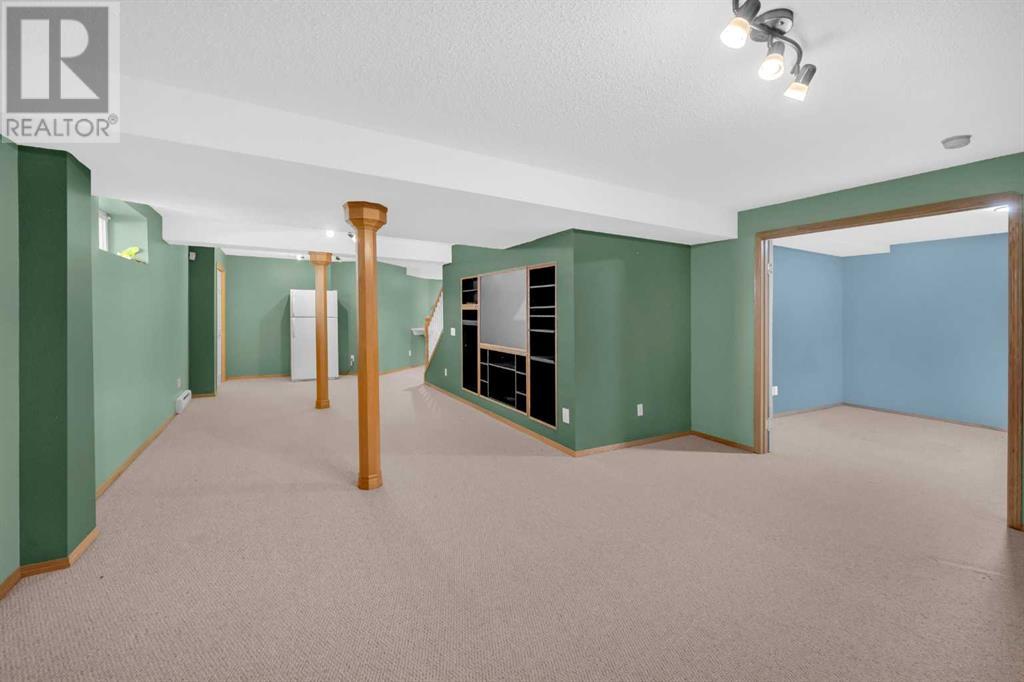 Single Family House for Sale in  Citadel Ridge Green NW Citadel Calgary 