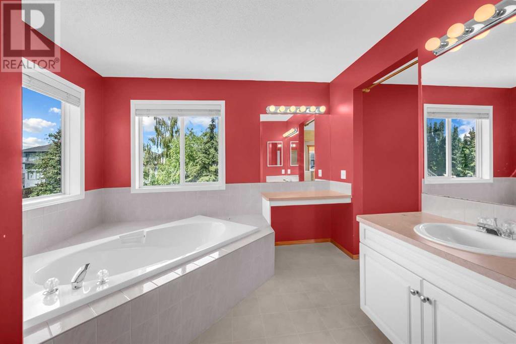 Single Family House for Sale in  Citadel Ridge Green NW Citadel Calgary 