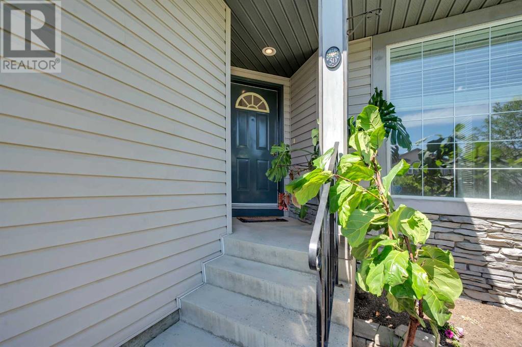 Single Family House for Sale in  Citadel Ridge Green NW Citadel Calgary 