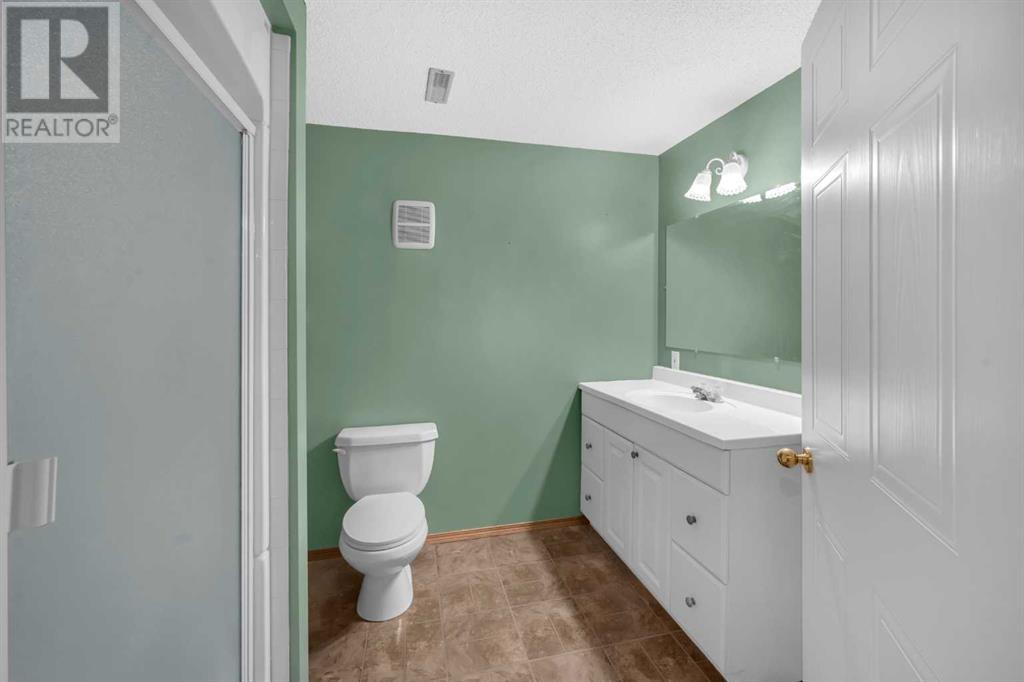 Single Family House for Sale in  Citadel Ridge Green NW Citadel Calgary 