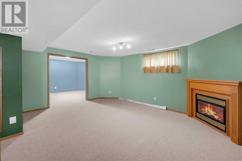 Single Family House for Sale in  Citadel Ridge Green NW Citadel Calgary 