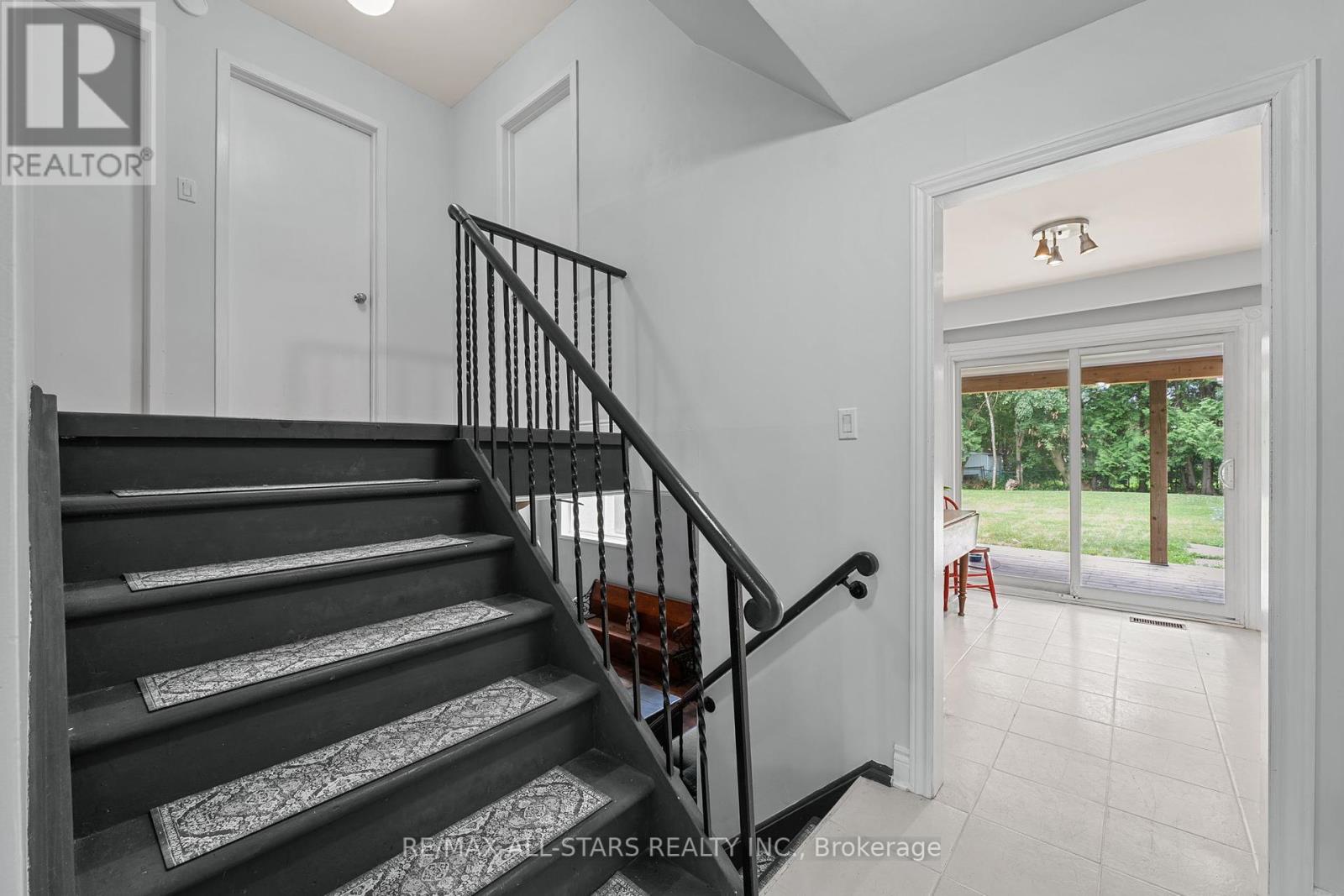 Photo 36 of 9921 Old Homestead Road, Georgina ON