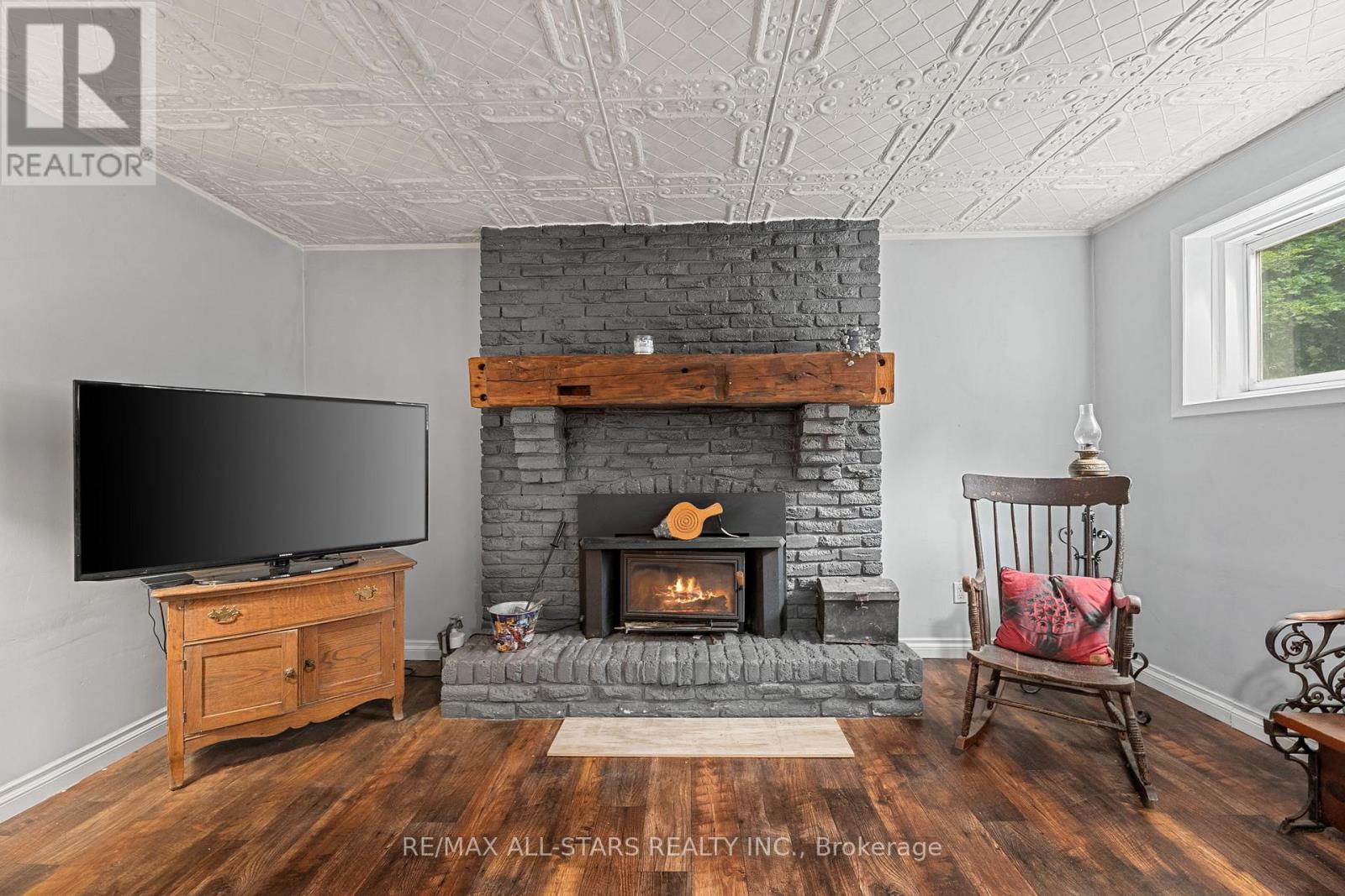 Photo 17 of 9921 Old Homestead Road, Georgina ON