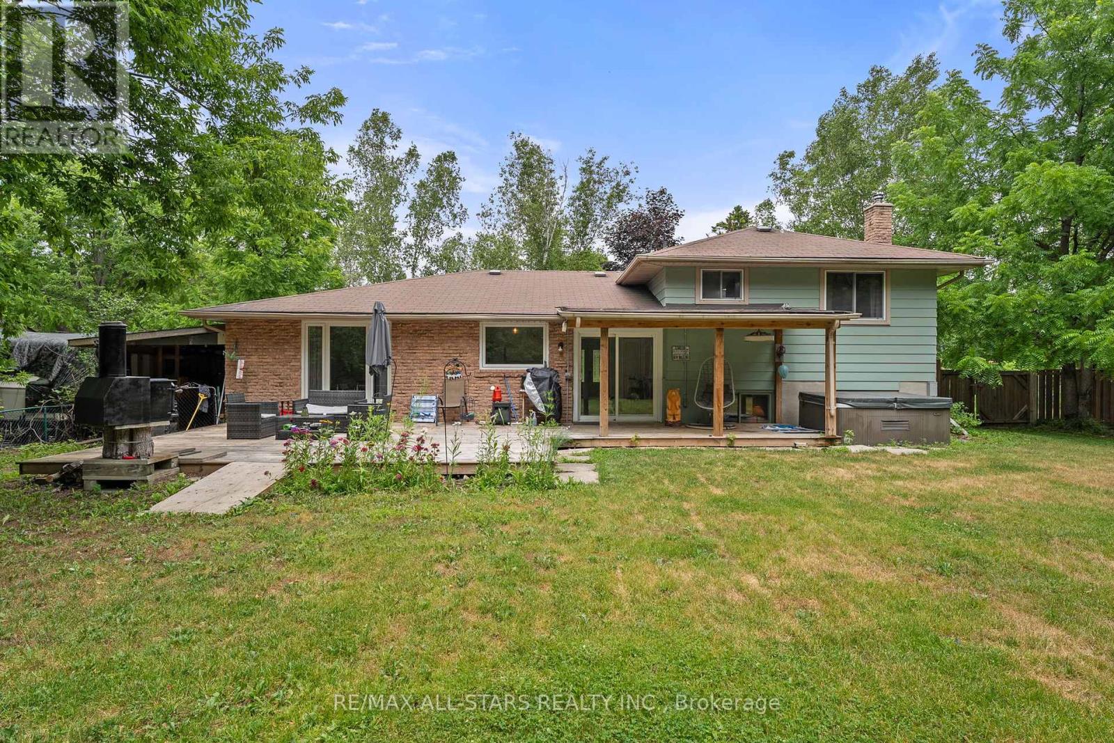 Photo 3 of 9921 Old Homestead Road, Georgina ON