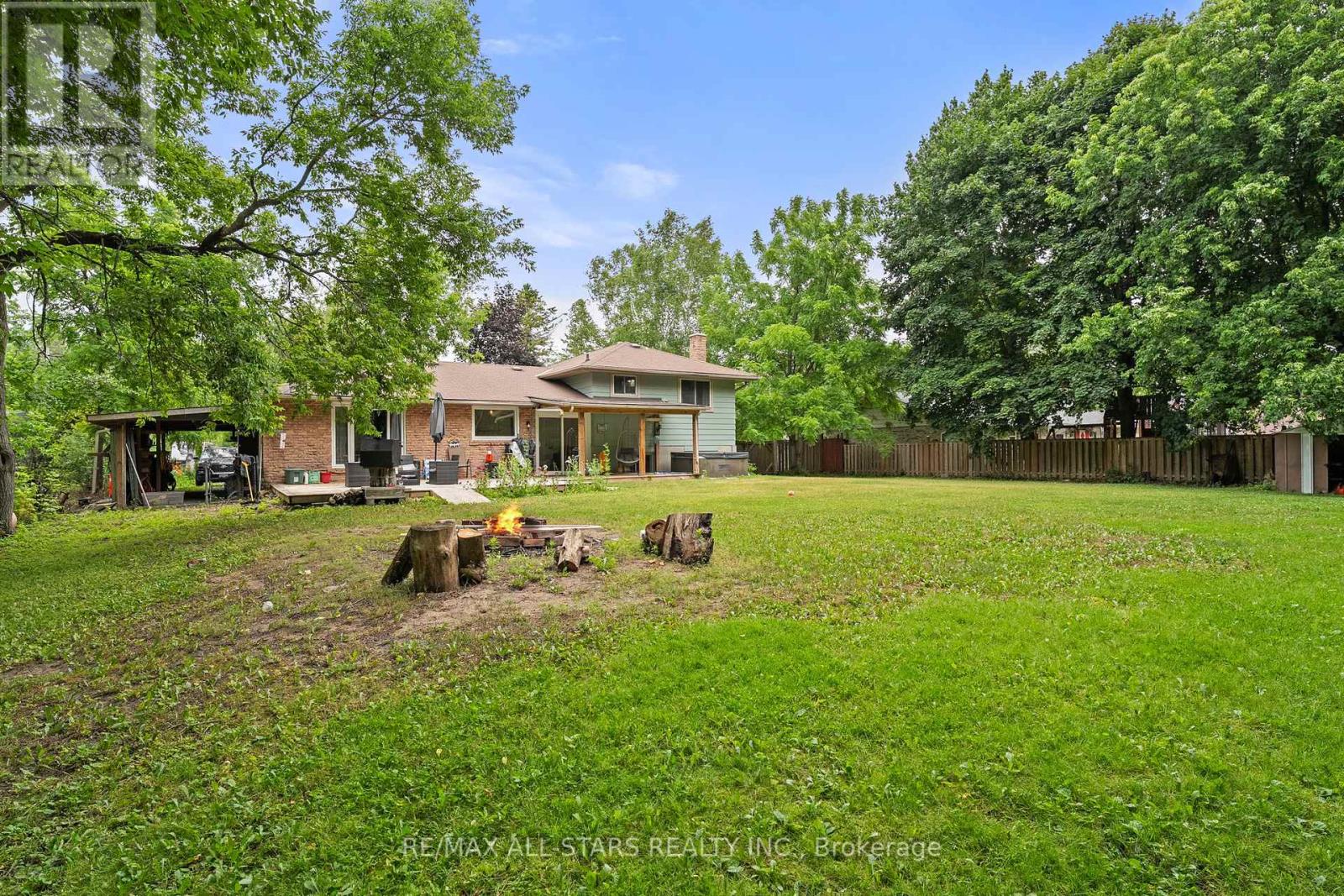 Photo 7 of 9921 Old Homestead Road, Georgina ON