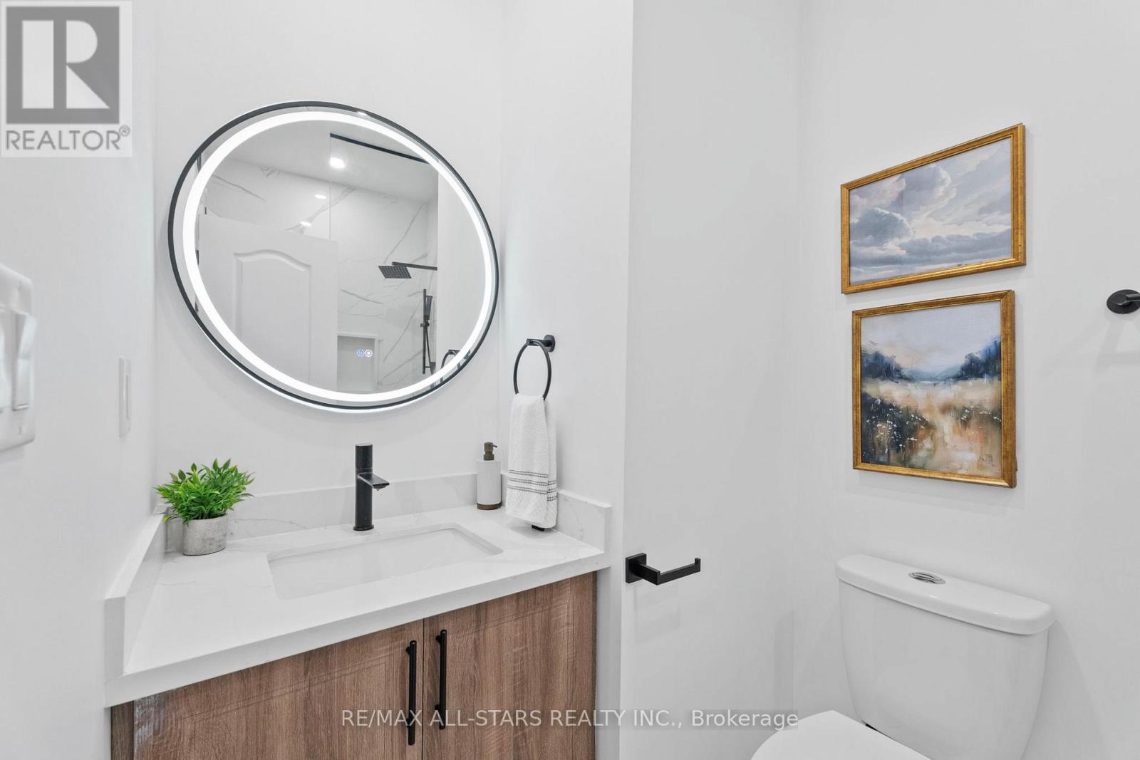 Photo 25 of 21 Country Club Crescent, Uxbridge ON