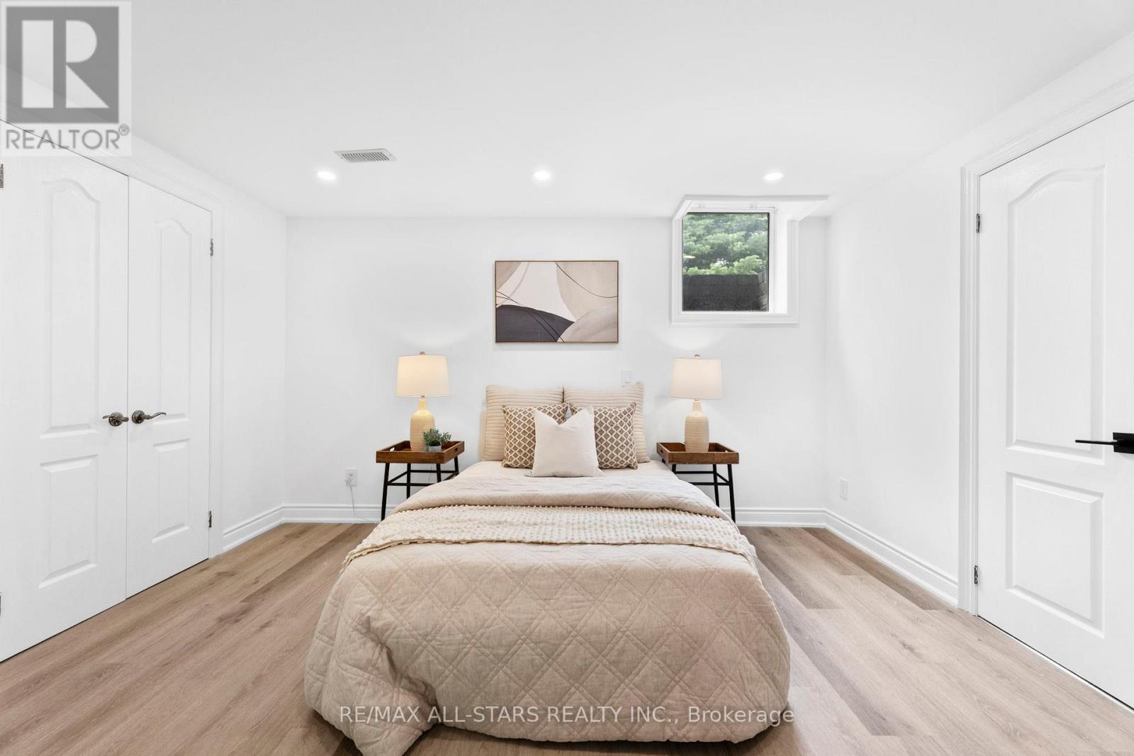 Photo 38 of 21 Country Club Crescent, Uxbridge ON