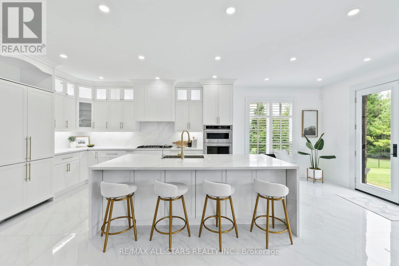 Photo 9 of 21 Country Club Crescent, Uxbridge ON