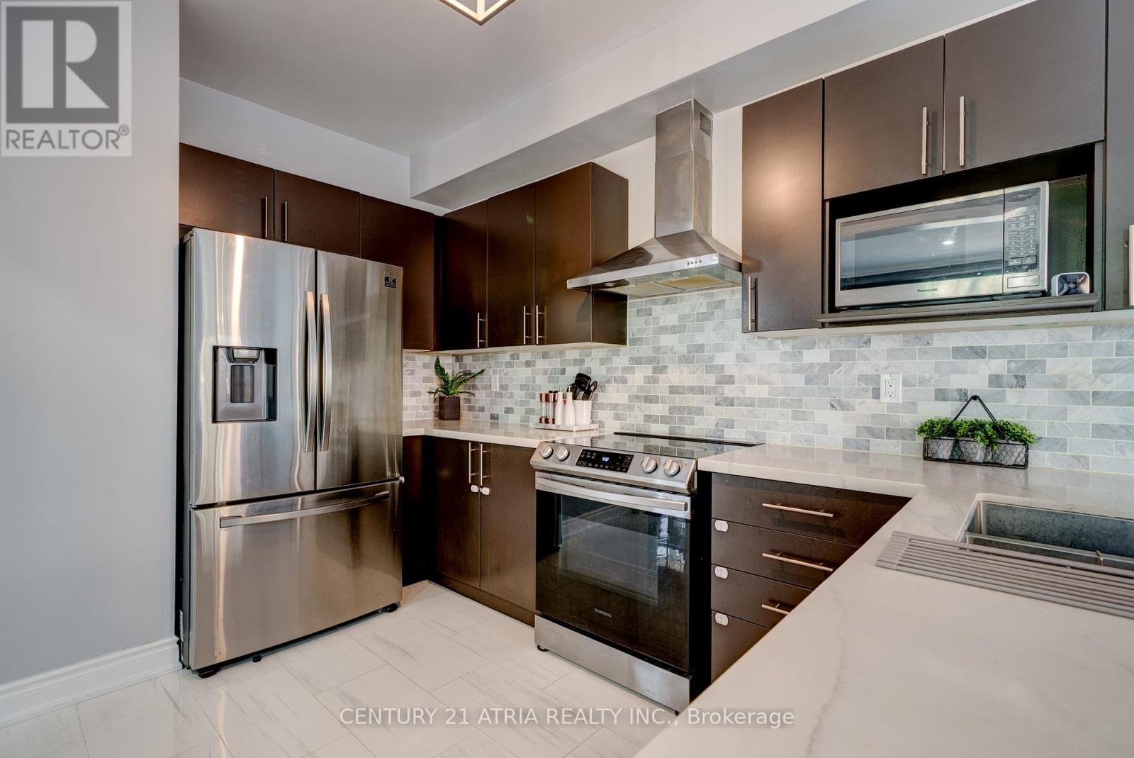 Single Family House for Sale in  DANIEL REAMAN CRESCENT Vaughan (Patterson) 
