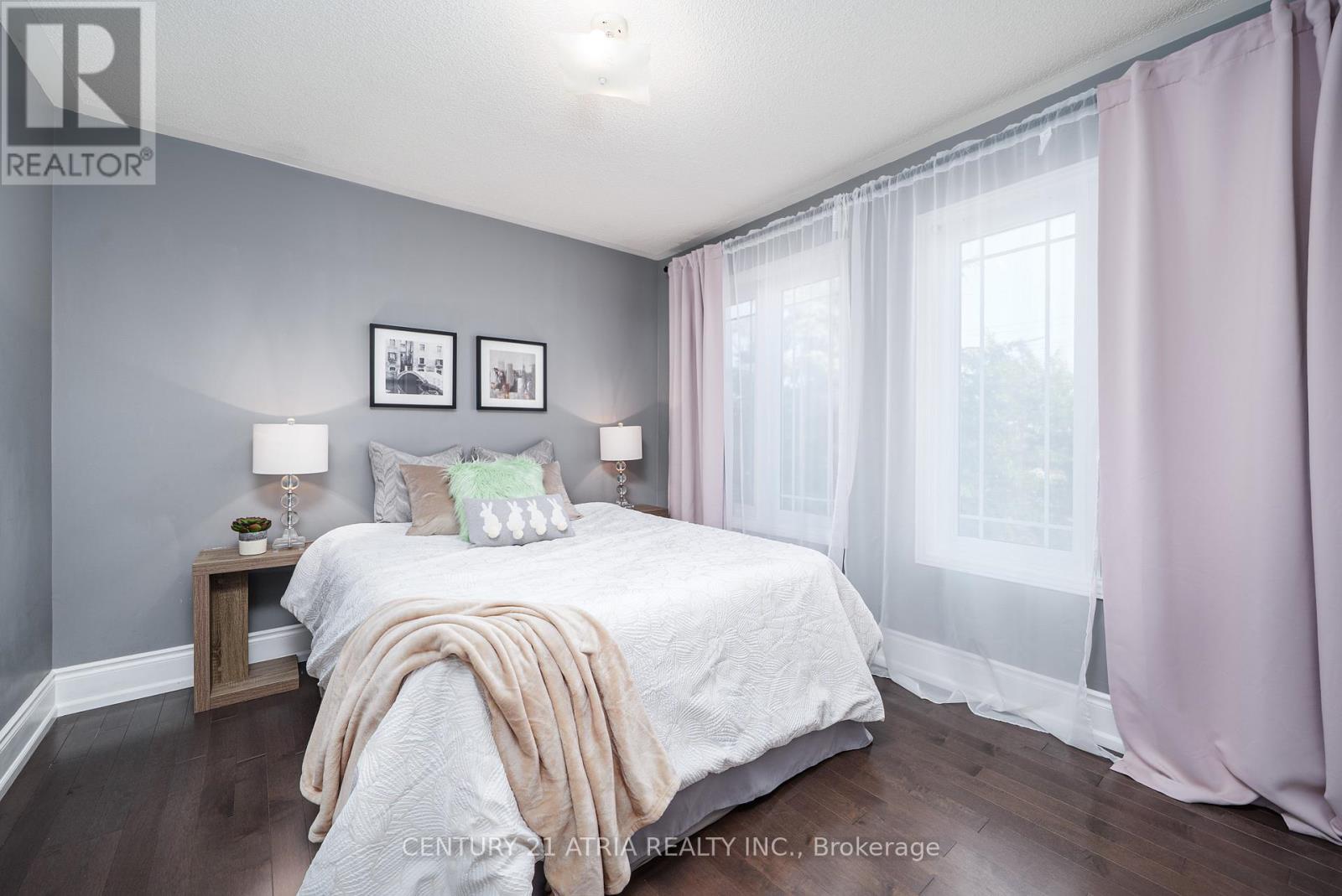 Single Family House for Sale in  DANIEL REAMAN CRESCENT Vaughan (Patterson) 