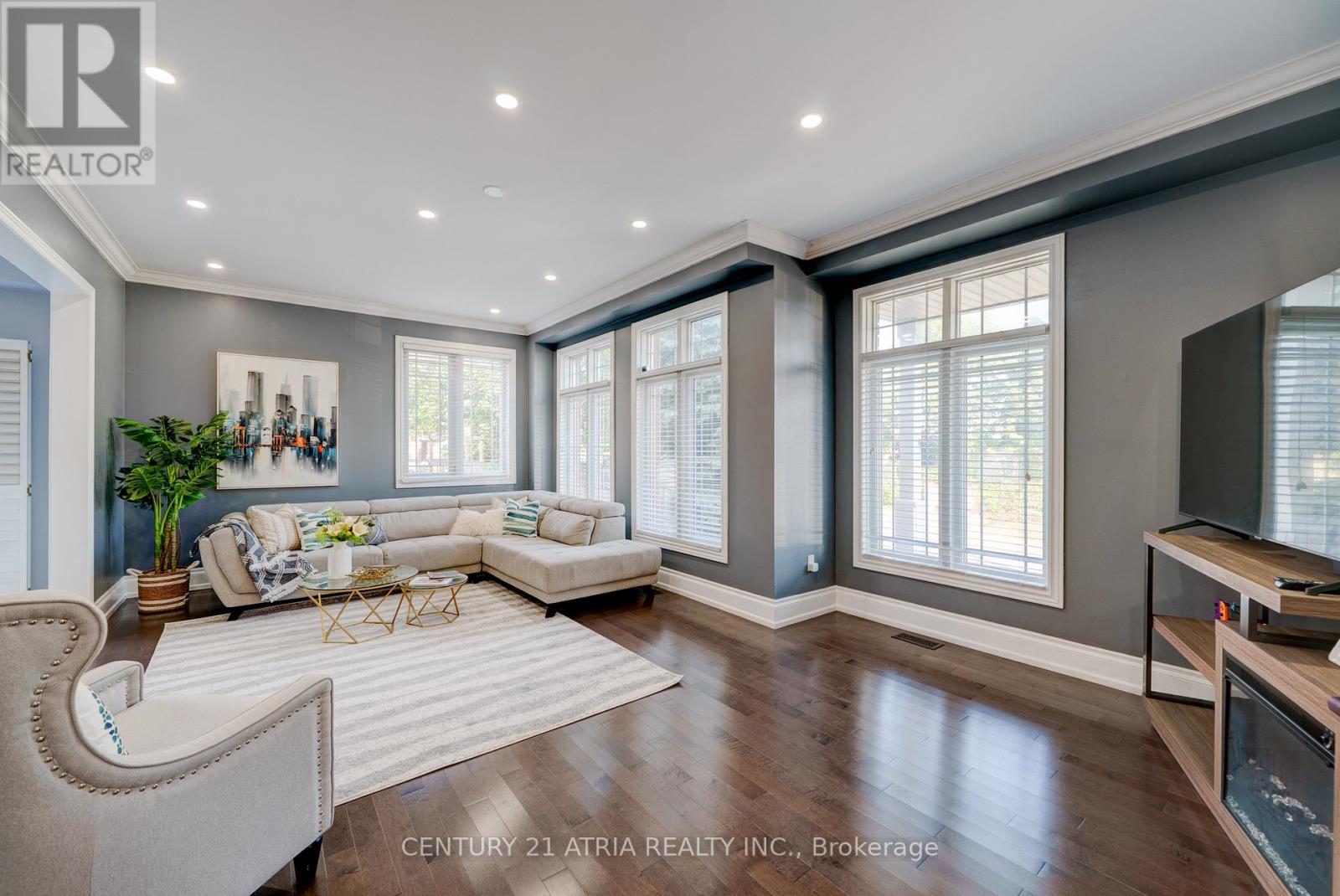 Single Family House for Sale in  DANIEL REAMAN CRESCENT Vaughan (Patterson) 
