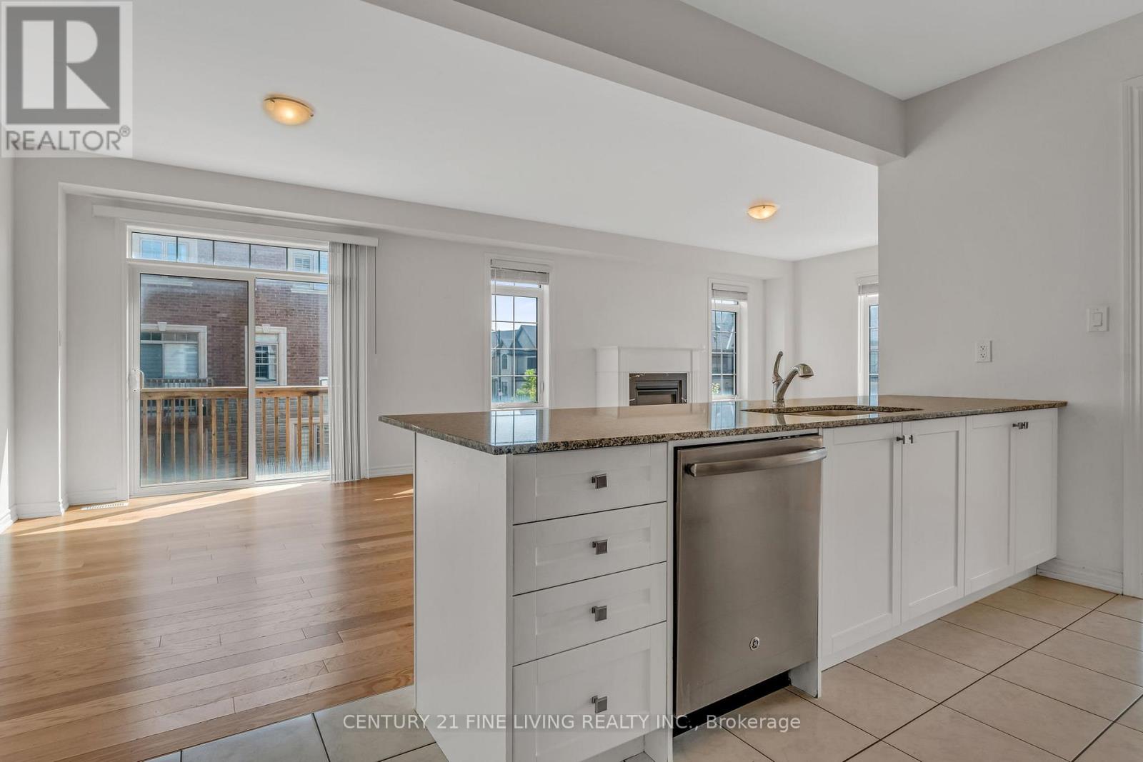 Photo 41 of 495 Queen Mary Drive, Brampton ON