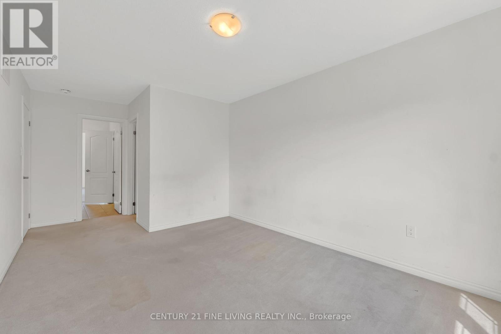 Photo 39 of 495 Queen Mary Drive, Brampton ON