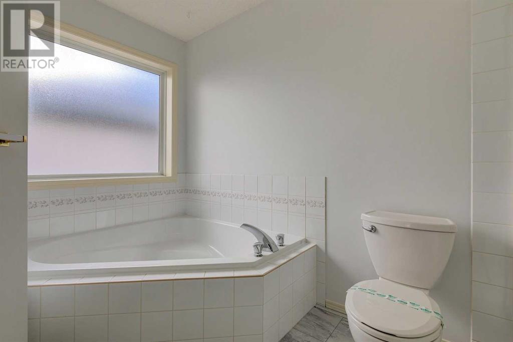 Single Family House for Sale in  Rocky Ridge Circle NW Rocky Ridge Calgary 