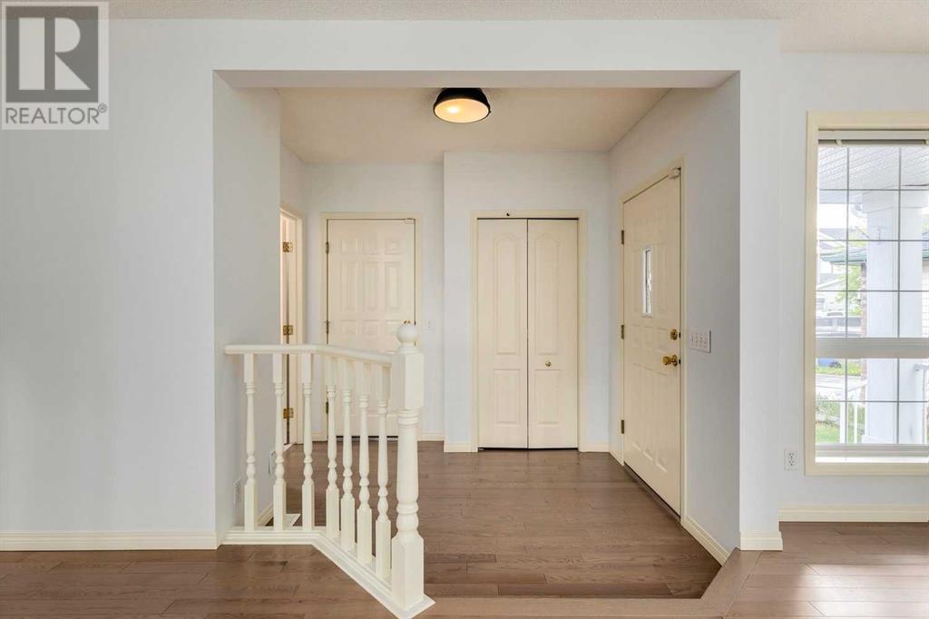 Single Family House for Sale in  Rocky Ridge Circle NW Rocky Ridge Calgary 