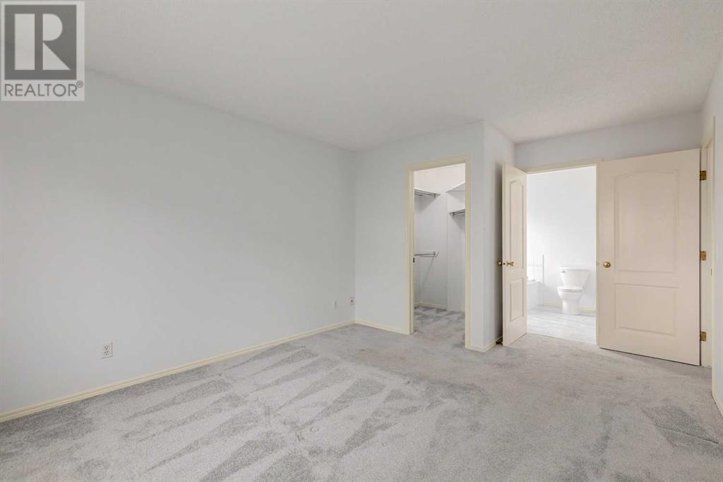 Single Family House for Sale in  Rocky Ridge Circle NW Rocky Ridge Calgary 