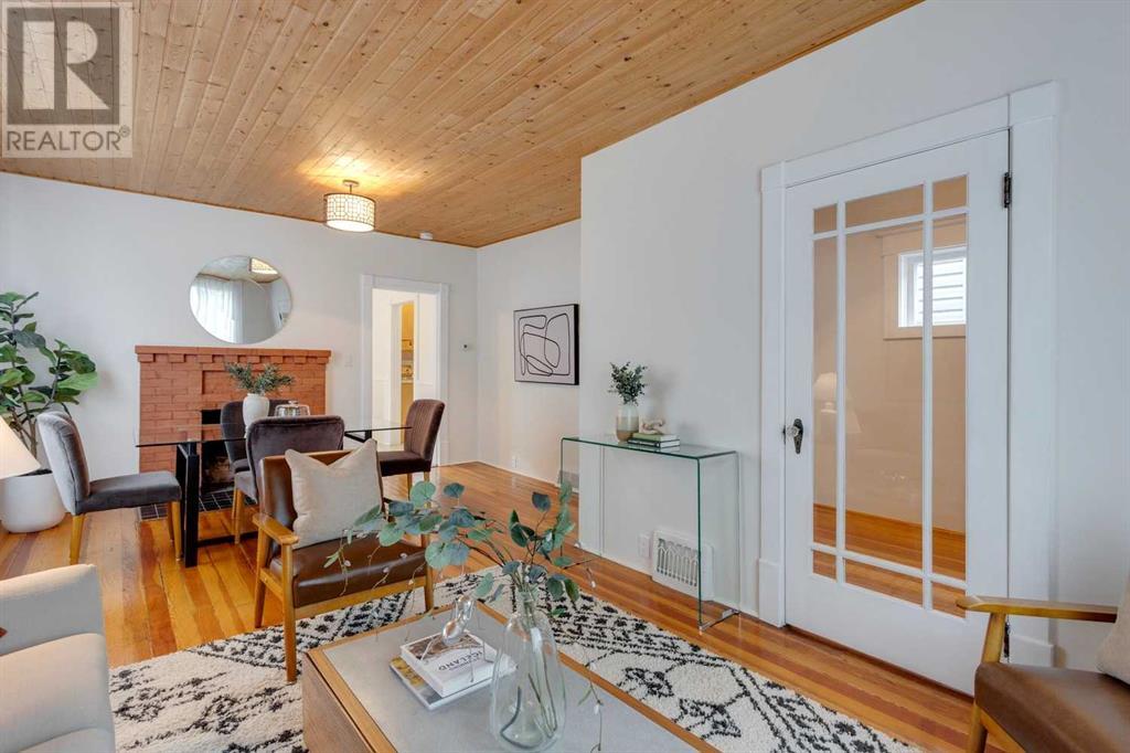 Single Family House for Sale in   Avenue NW Sunnyside Calgary 