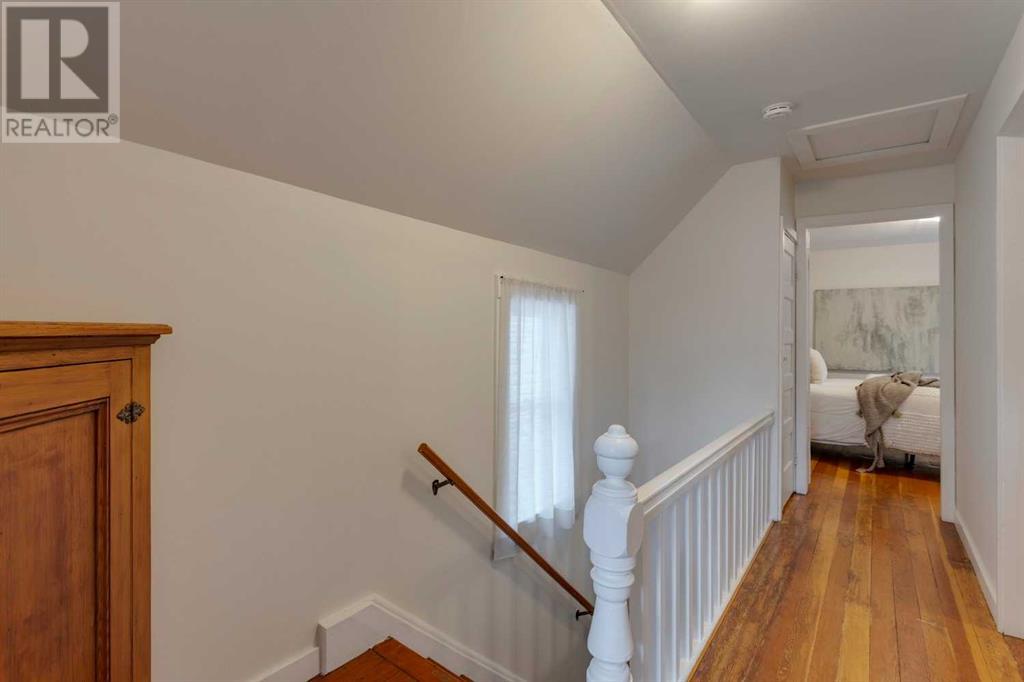 Single Family House for Sale in   Avenue NW Sunnyside Calgary 