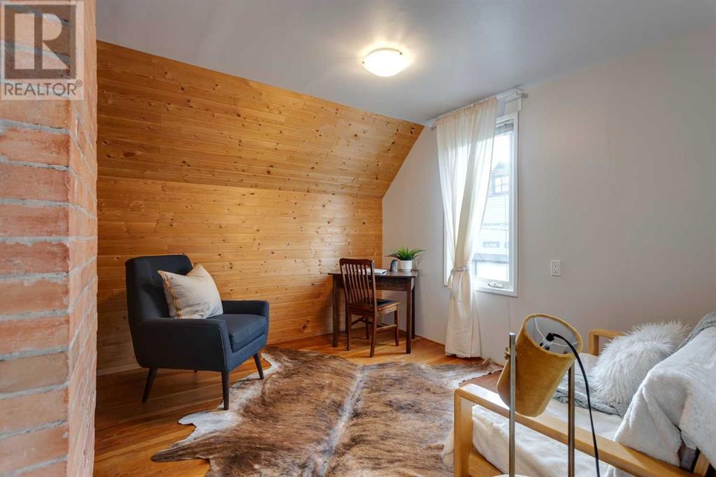 Single Family House for Sale in   Avenue NW Sunnyside Calgary 