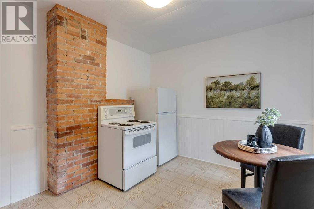 Single Family House for Sale in   Avenue NW Sunnyside Calgary 
