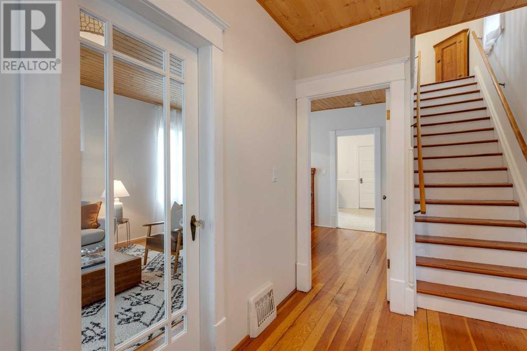 Single Family House for Sale in   Avenue NW Sunnyside Calgary 