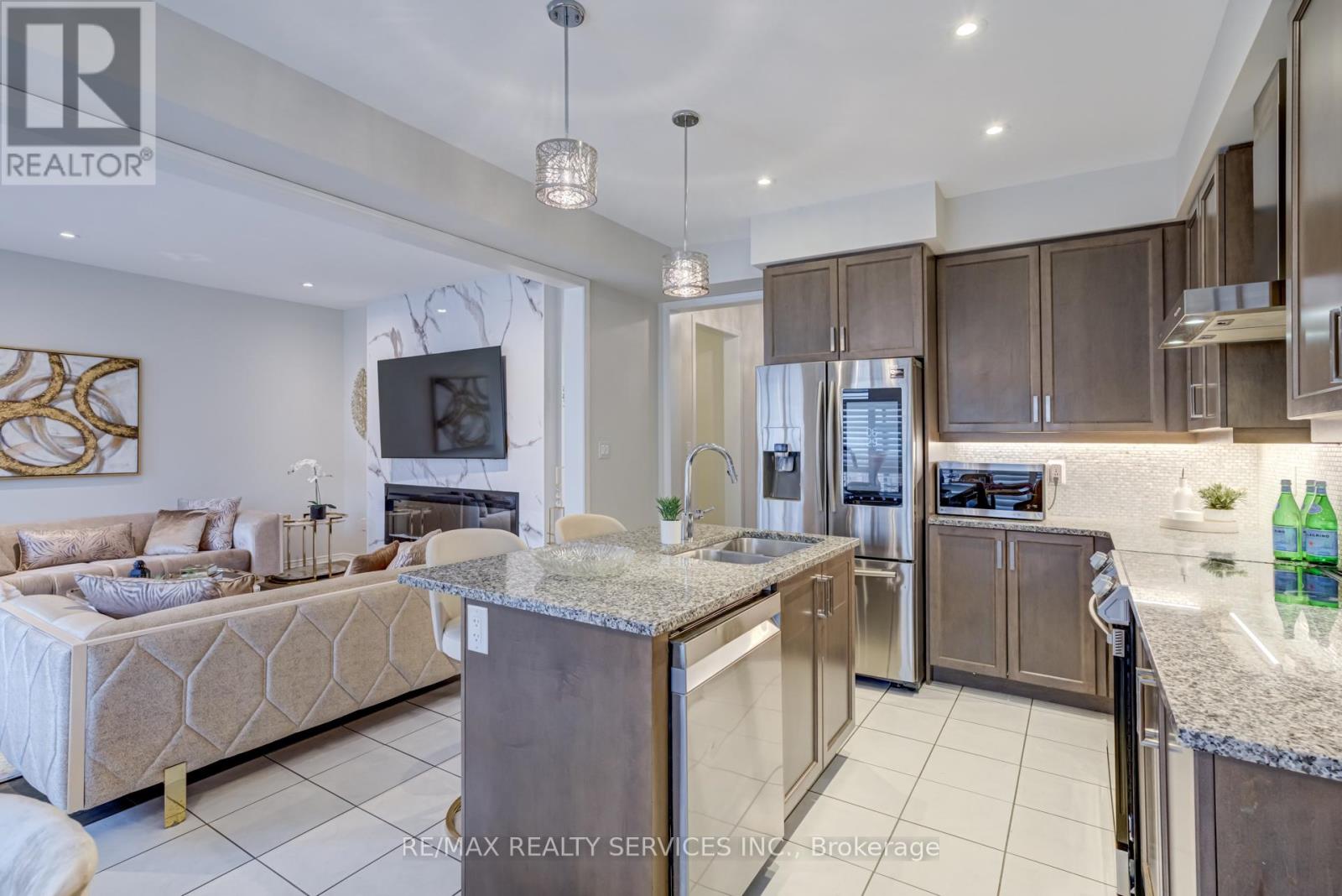 Photo 16 of 18 Lise Lane, Haldimand ON