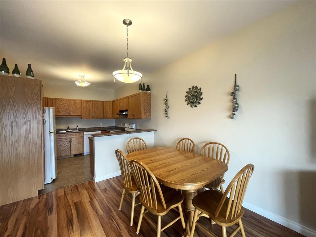 Photo 15 of 204 325 Third Street N, Beausejour MB