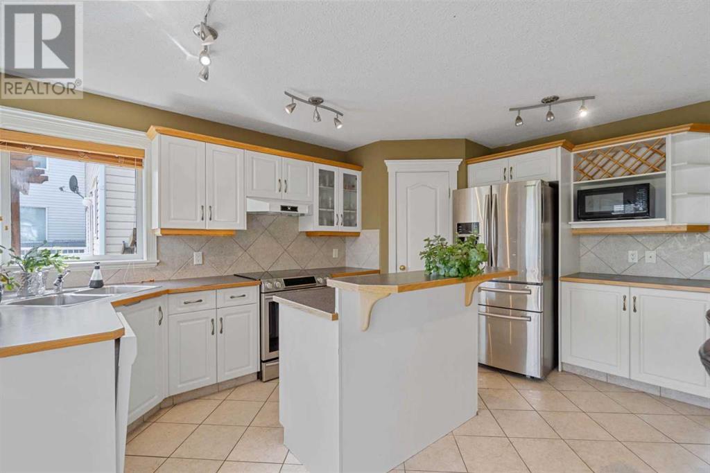 Single Family House for Sale in  Panorama Hills Close NW Panorama Hills Calgary 