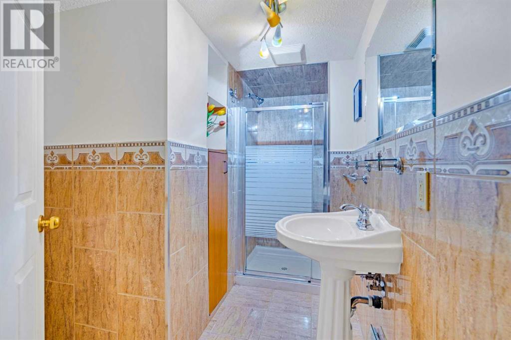 Single Family House for Sale in  Panorama Hills Close NW Panorama Hills Calgary 