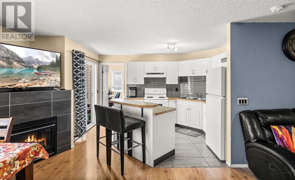Single Family House for Sale in   Valleyview Park SE Dover Calgary 
