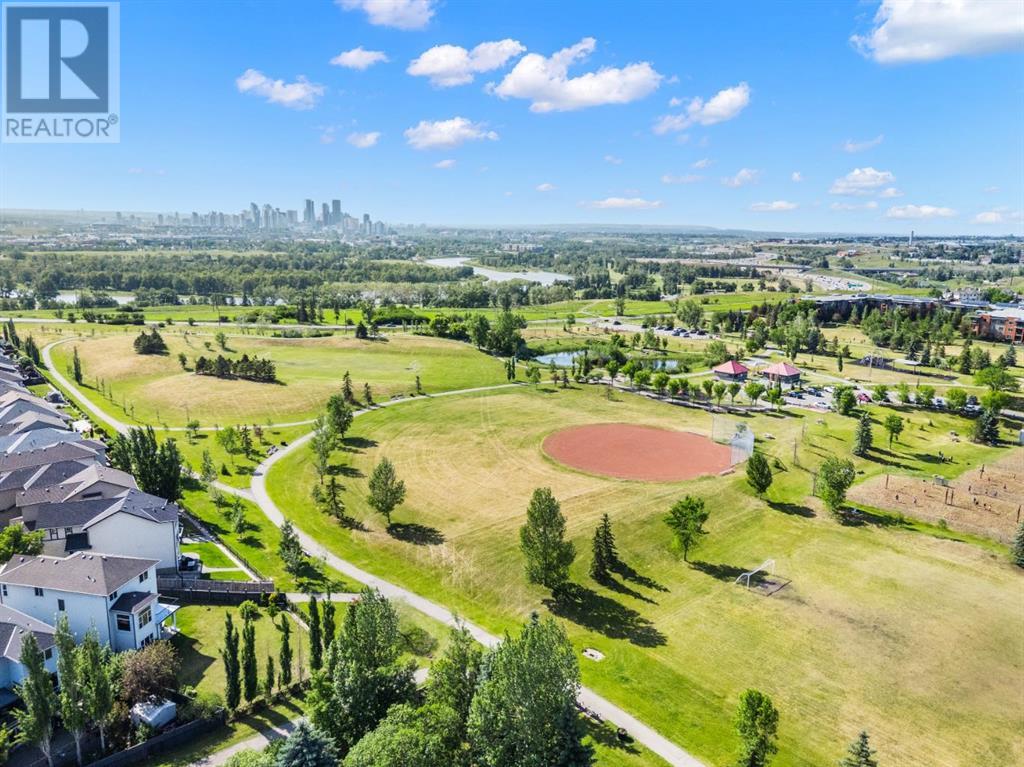 Single Family House for Sale in   Valleyview Park SE Dover Calgary 