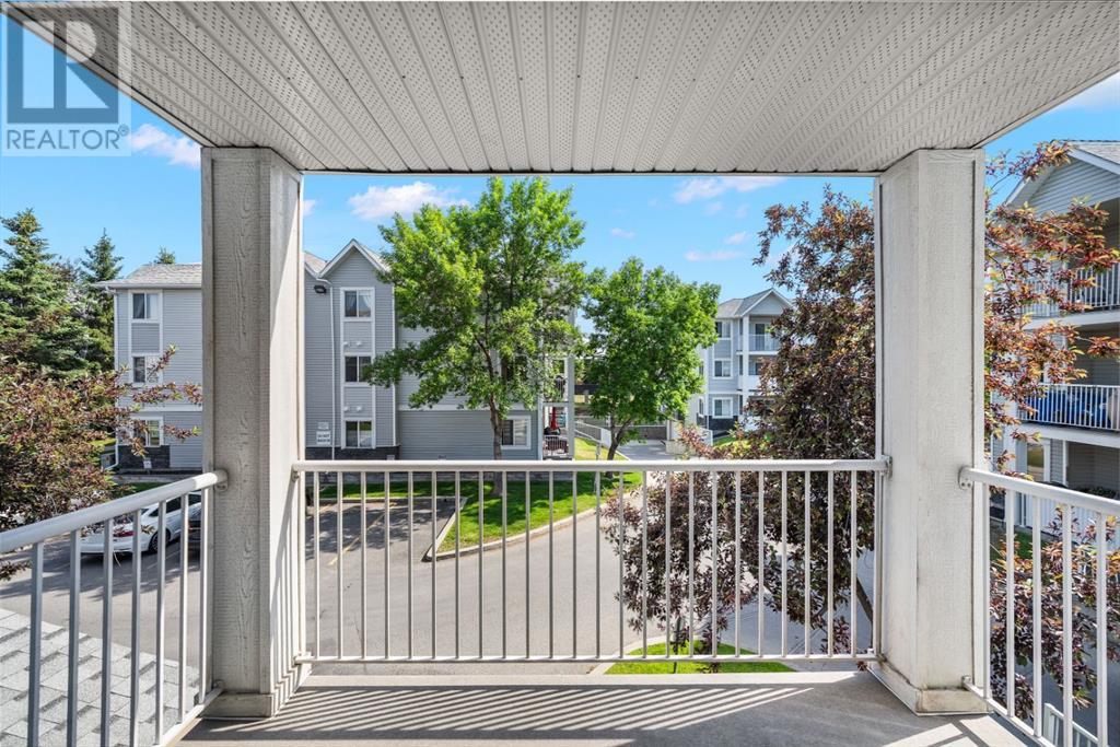 Single Family House for Sale in   Valleyview Park SE Dover Calgary 