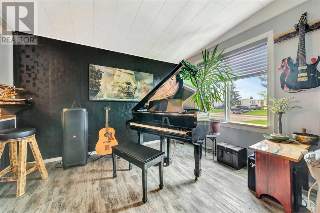 Photo 4 of 63 5308 57 Street, Lloydminster AB