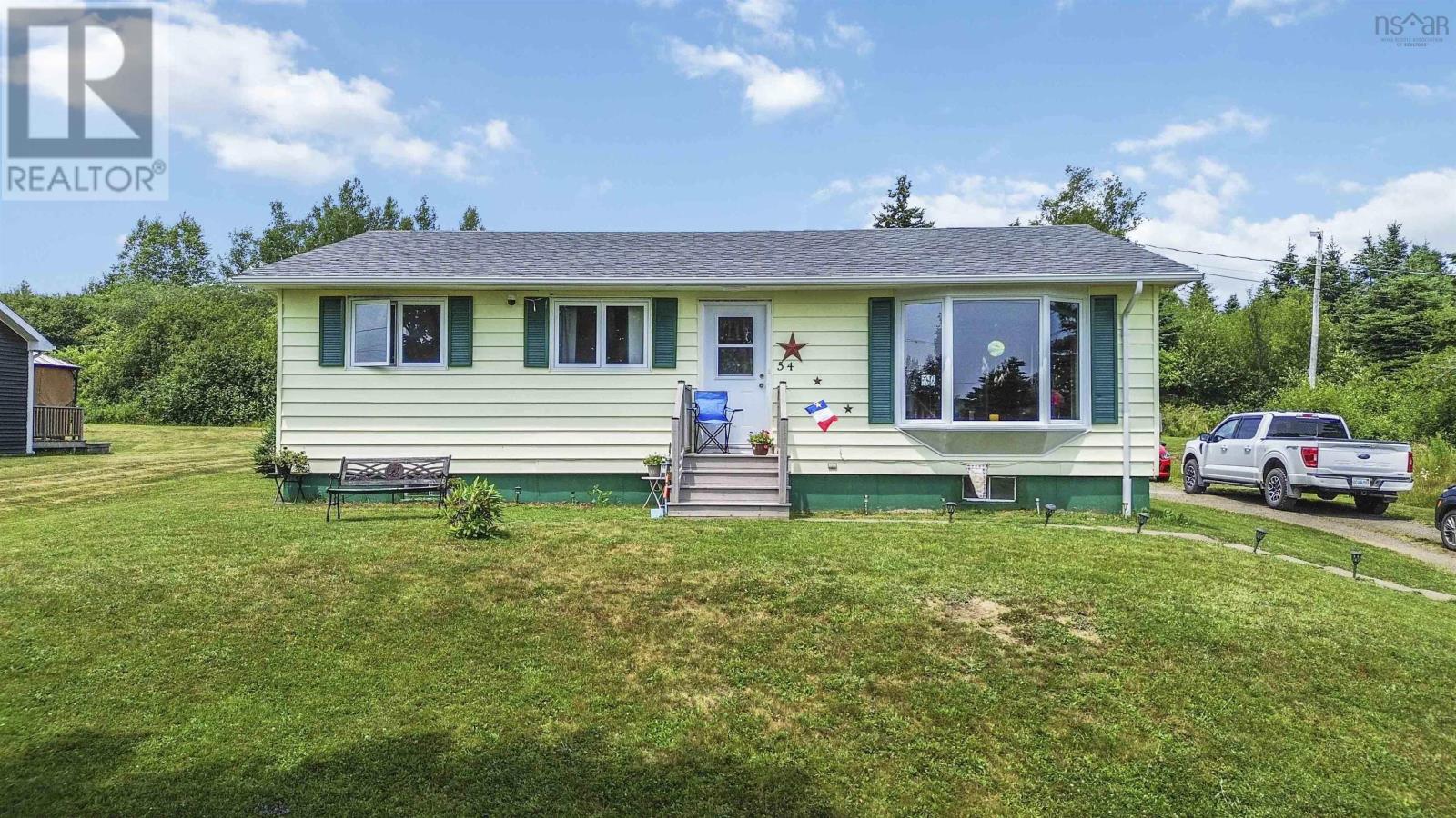 Single Family House Bungalow for Sale in  Garnet Oliver Drive Mount Pleasant 