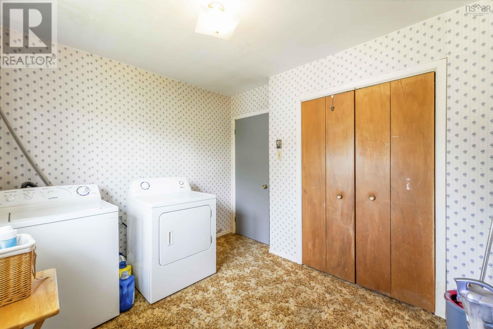 Single Family House Bungalow for Sale in  Garnet Oliver Drive Mount Pleasant 