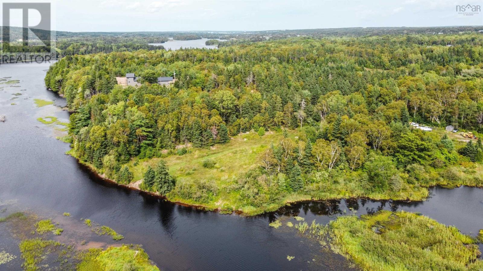 Property 16 of 19 of 2002-2 Kings Road