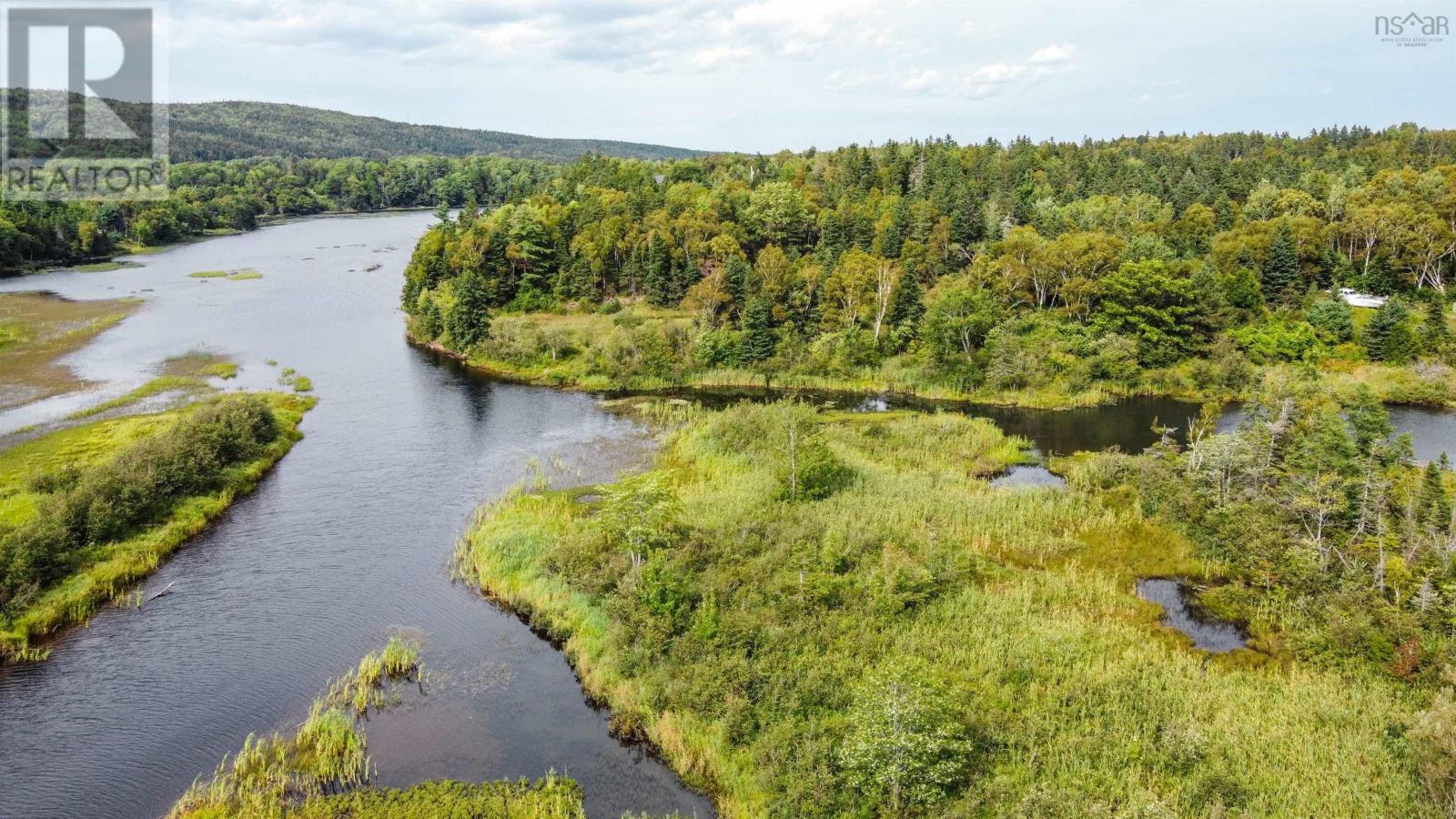 Property 6 of 19 of 2002-2 Kings Road