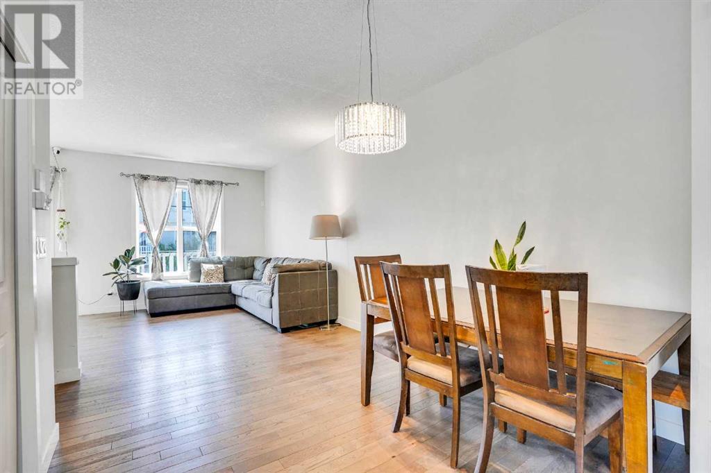 Single Family House for Sale in  Nolanfield Villas NW Nolan Hill Calgary 