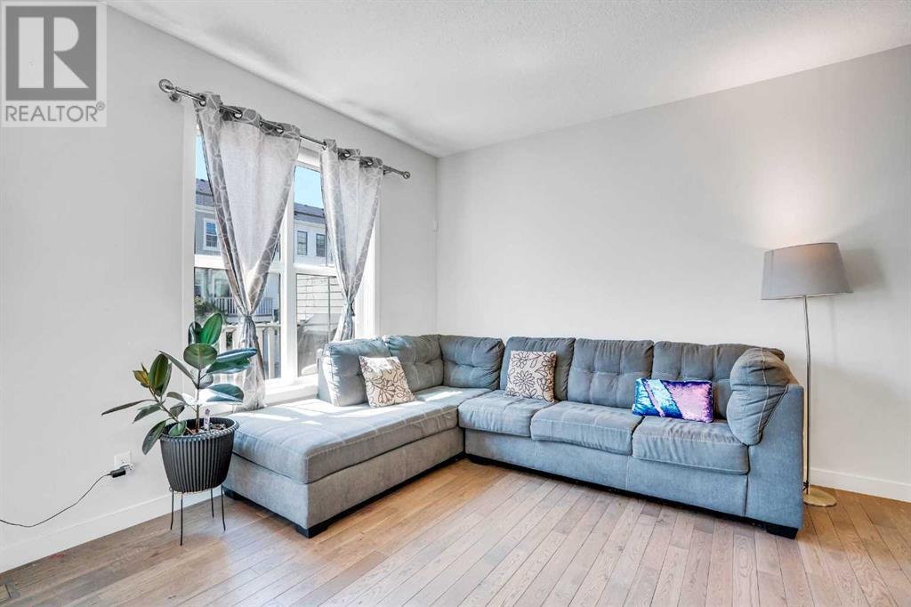 Single Family House for Sale in  Nolanfield Villas NW Nolan Hill Calgary 