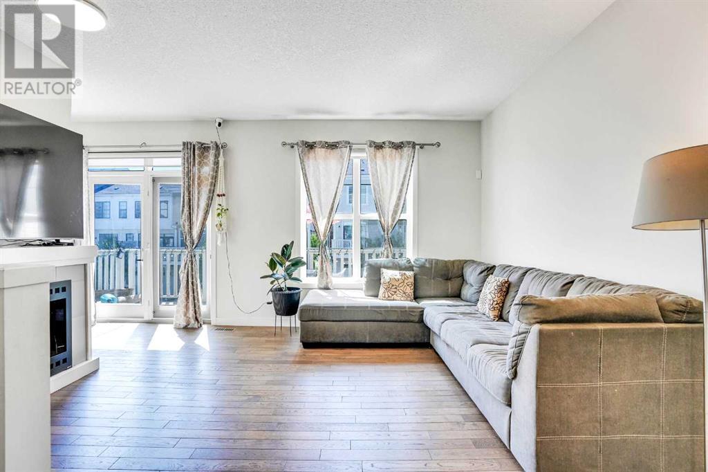 Single Family House for Sale in  Nolanfield Villas NW Nolan Hill Calgary 