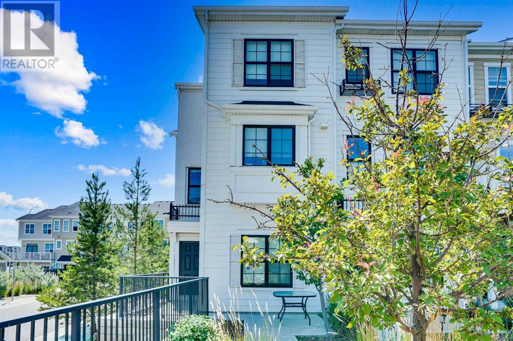 Single Family House for Sale in  Nolanfield Villas NW Nolan Hill Calgary 