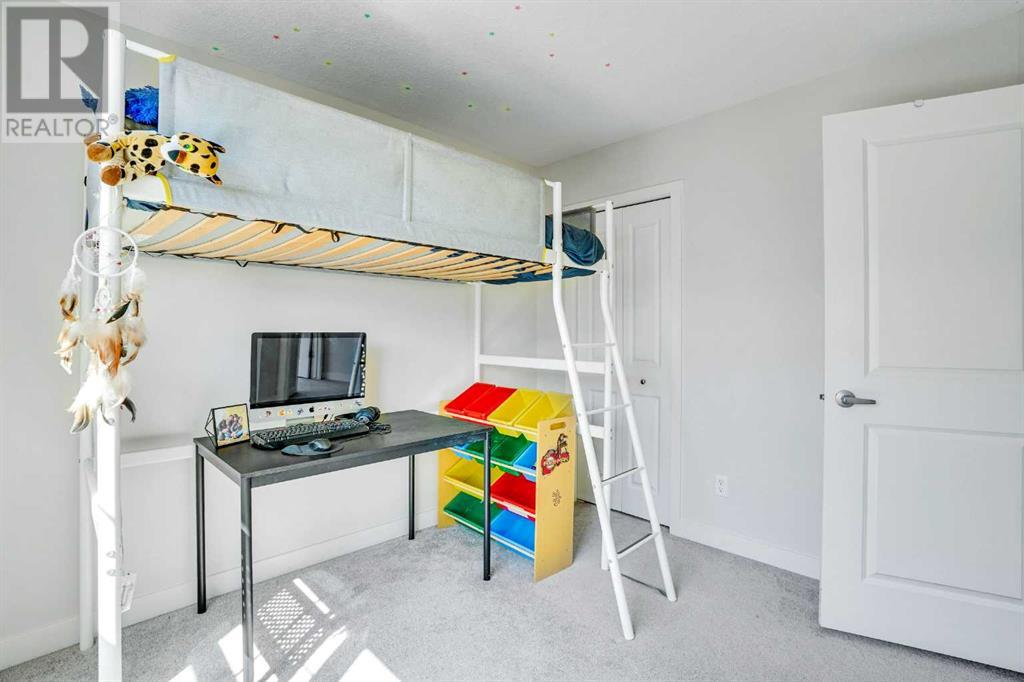 Single Family House for Sale in  Nolanfield Villas NW Nolan Hill Calgary 