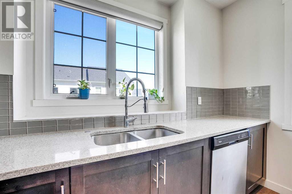 Single Family House for Sale in  Nolanfield Villas NW Nolan Hill Calgary 