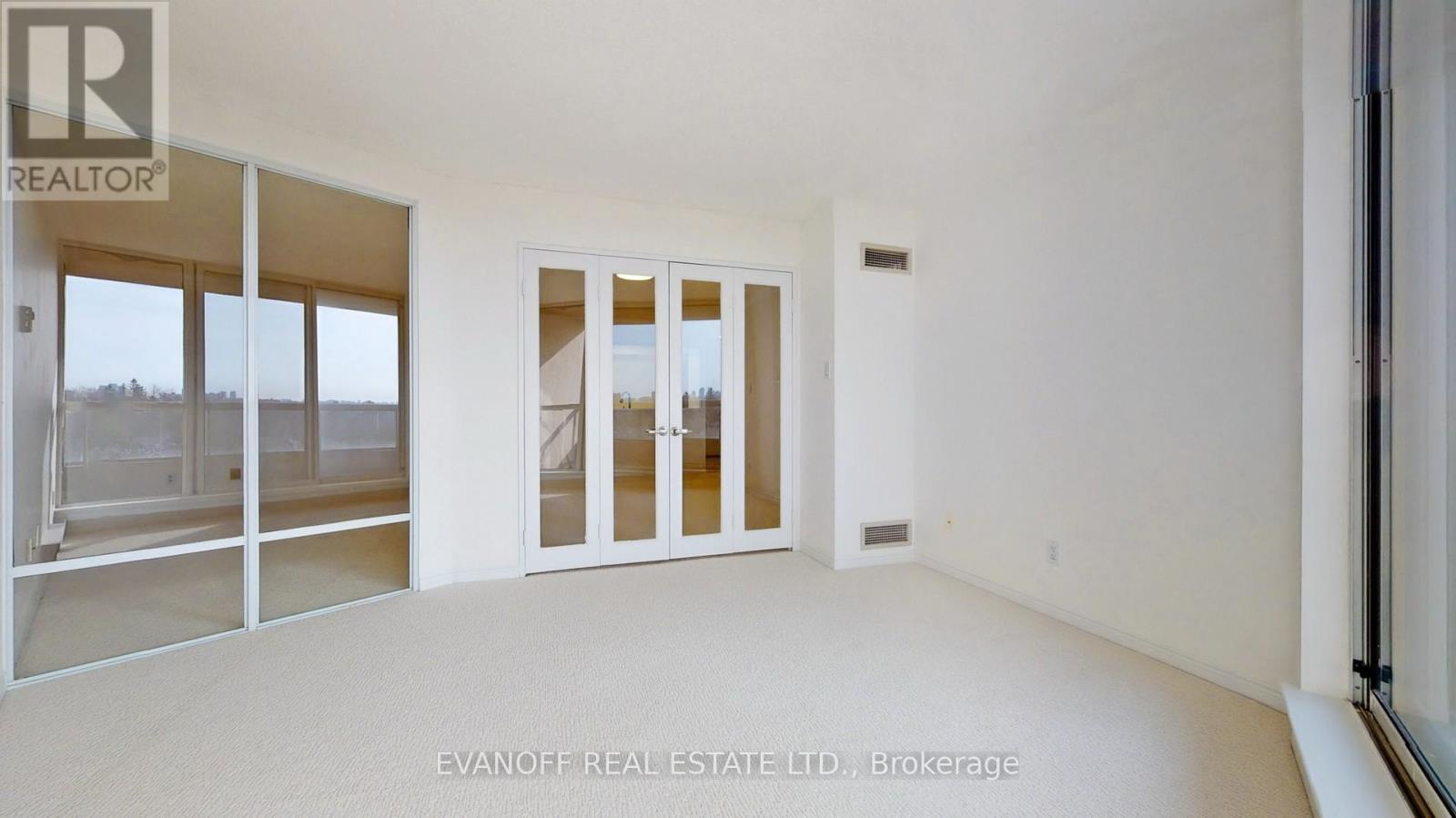 Photo 6 of 832 10 Guildwood Parkway, Toronto ON