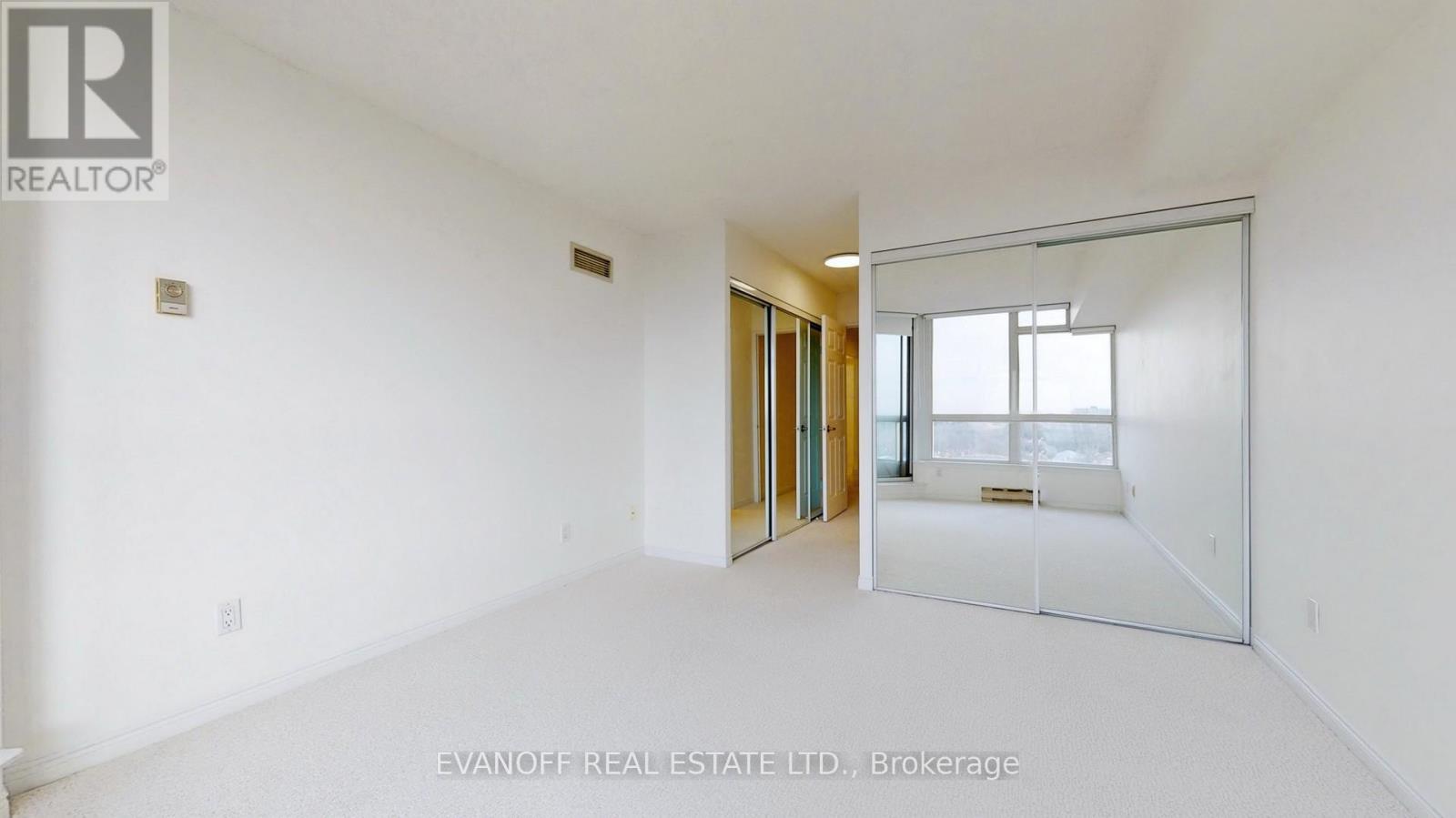 Photo 12 of 832 10 Guildwood Parkway, Toronto ON