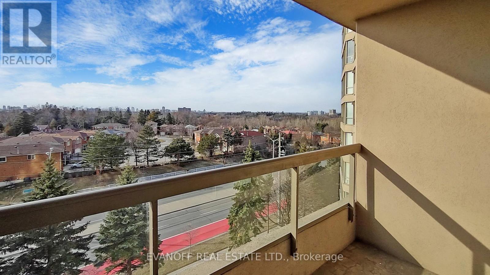Photo 32 of 832 10 Guildwood Parkway, Toronto ON