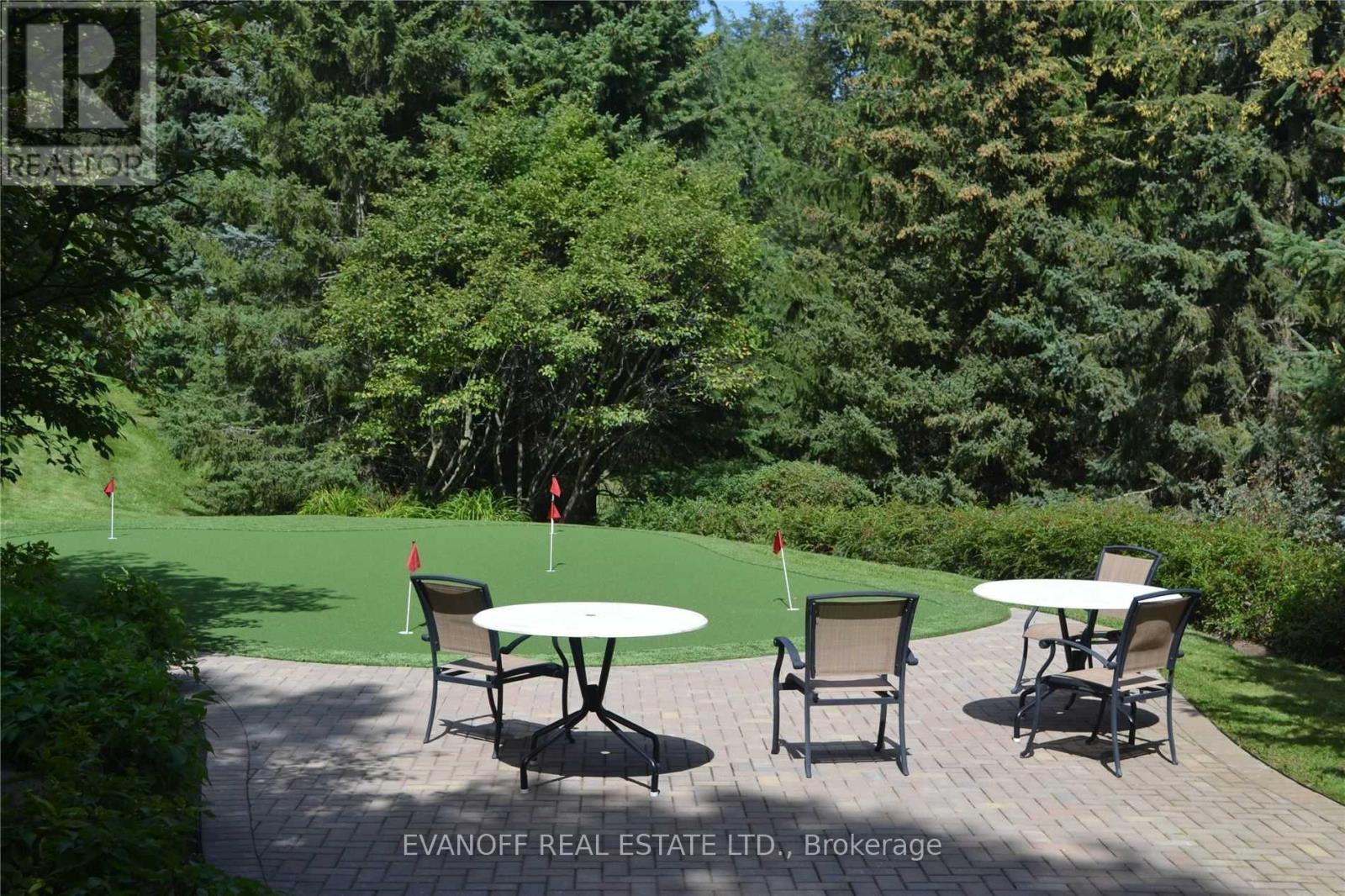Photo 8 of 832 10 Guildwood Parkway, Toronto ON
